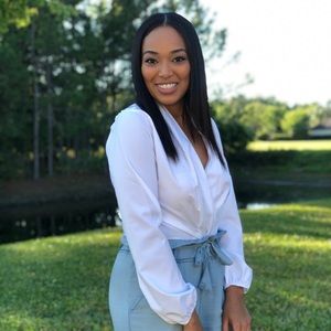 Meet your Posher, Alexis